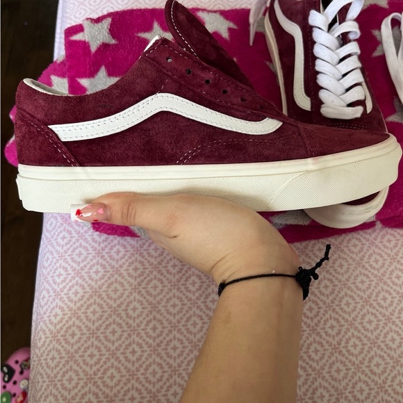Brand new vans 6 in men and 7.5 in women - Picture 3 of 7